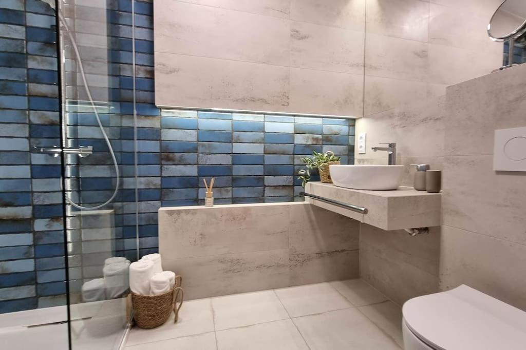 Wspanialy Apartament & Spa Nad Morzem Dziwnów Eksteriør bilde